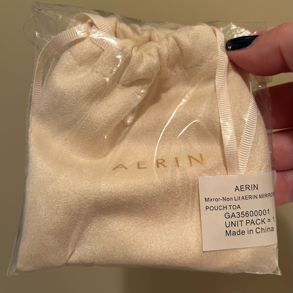 Aerin Heart Shaped Mirror with Cream Velvet Pouch - Picture 4 of 4
